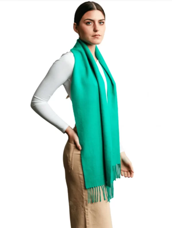 Scarf   Emerald green   100_ baby alpaca 2