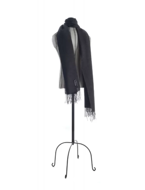 Shawl   Dark grey   70_ baby alpaca 30_ silk 1
