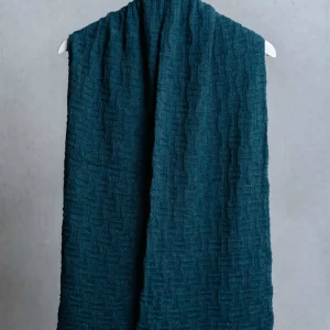 Textured scarf   Blondi Blue   100_ baby alpaca 3