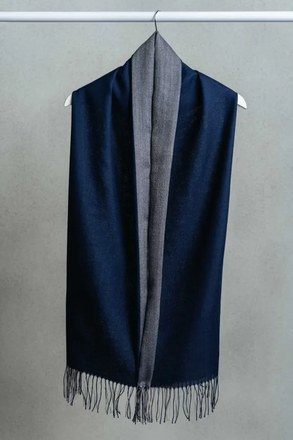 Two color shawl   Oxford blue & grey   70_ baby alpaca 30_ silk 2