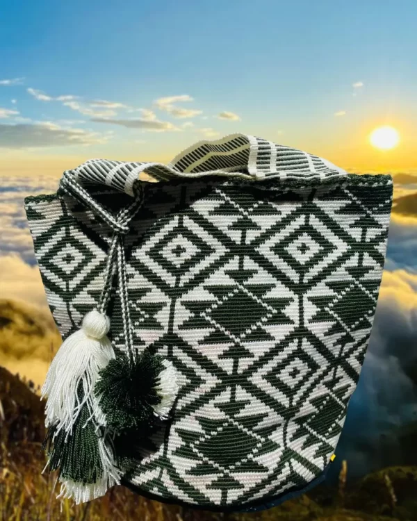 Short Strap Wool Shigra – Beige & Olive Green